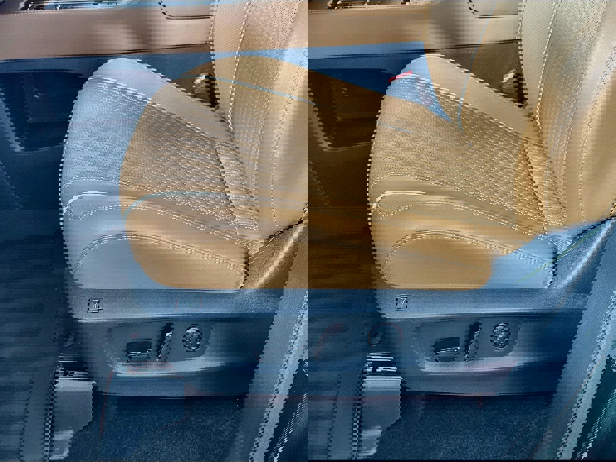 Used 2026 INFINITI QX60 Autograph w/ Dark Cargo Package AWD/4WD image 23