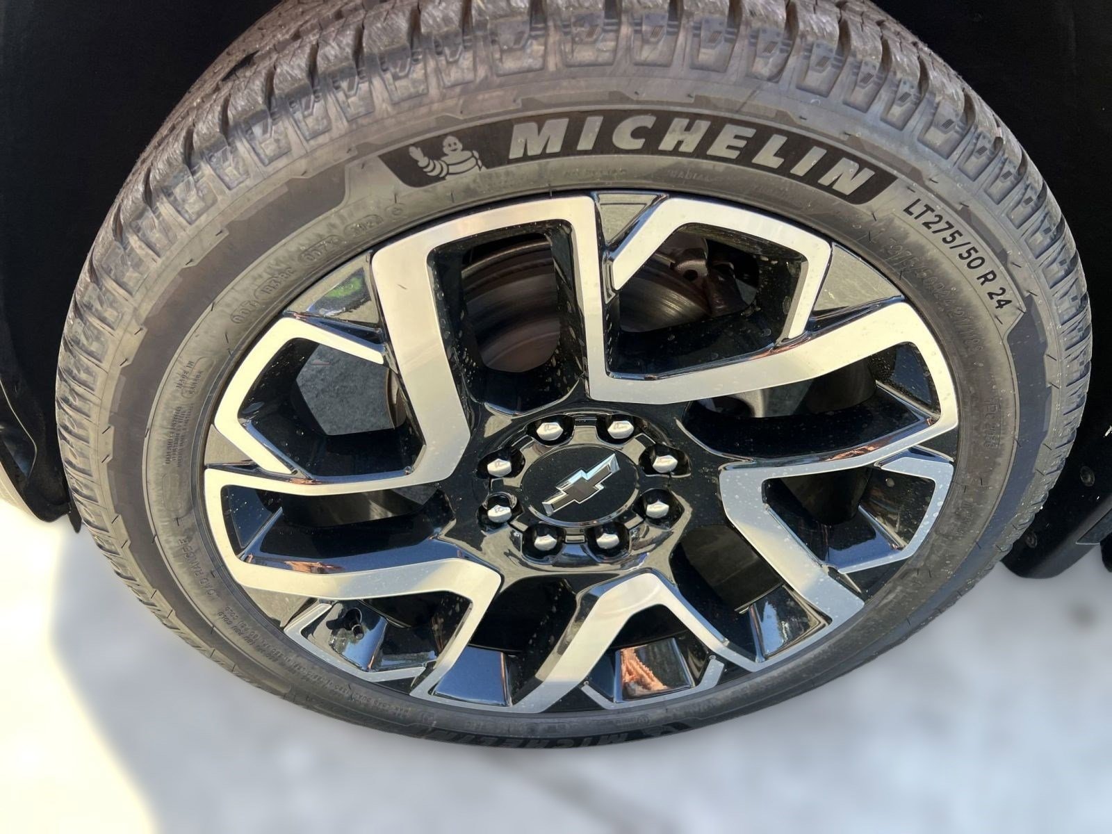 New 2024 Chevrolet Silverado EV RST image 11