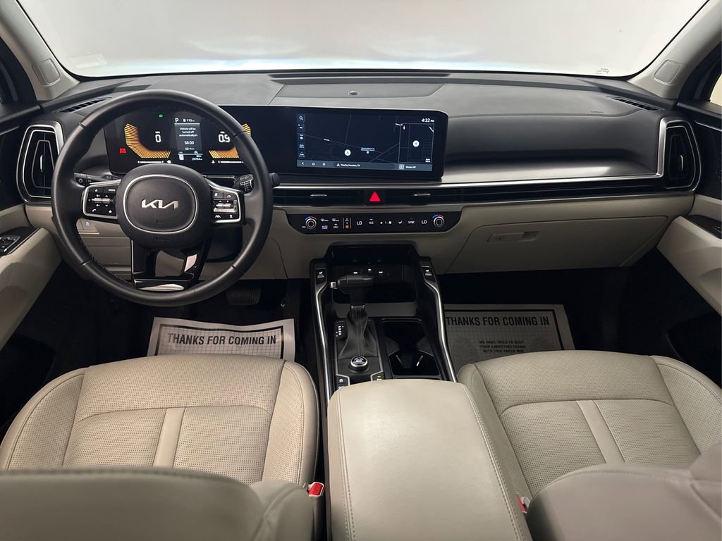 Used 2024 Kia Sorento S w/ Panoramic Sunroof Package FWD image 34