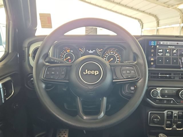 Used 2025 Jeep Wrangler Unlimited Sport AWD/4WD image 12
