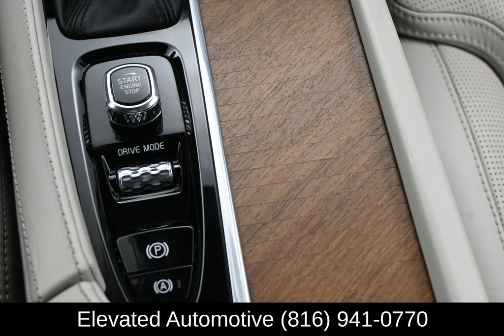 Used 2020 Volvo XC90 T6 Inscription AWD/4WD image 24