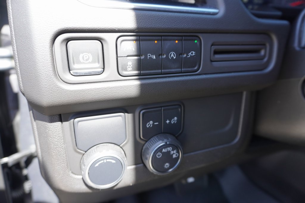 Used 2021 Chevrolet Tahoe RST w/ Luxury Package image 13