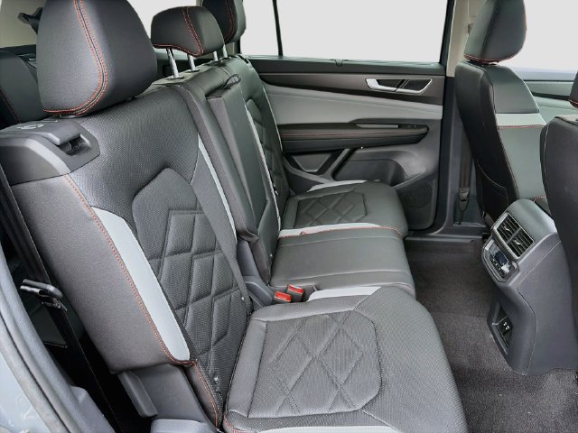 New 2026 Volkswagen Atlas Peak Edition AWD/4WD image 28