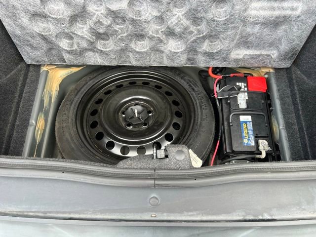 Used 2009 Dodge Challenger R/T image 23