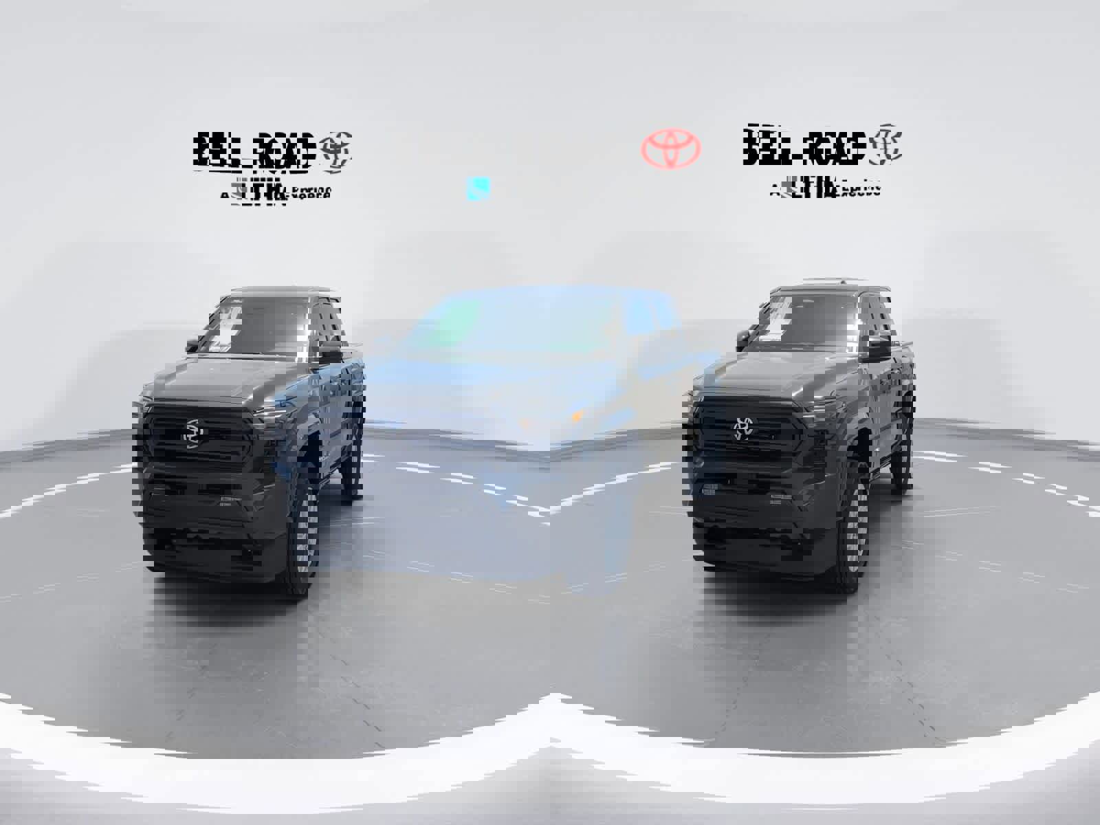 Used 2025 Toyota Tacoma SR5 image 3