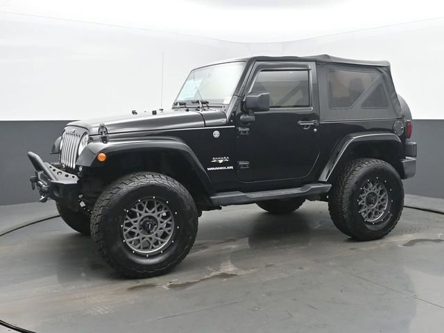 Used 2017 Jeep Wrangler Sahara w/ Connectivity Group image 2