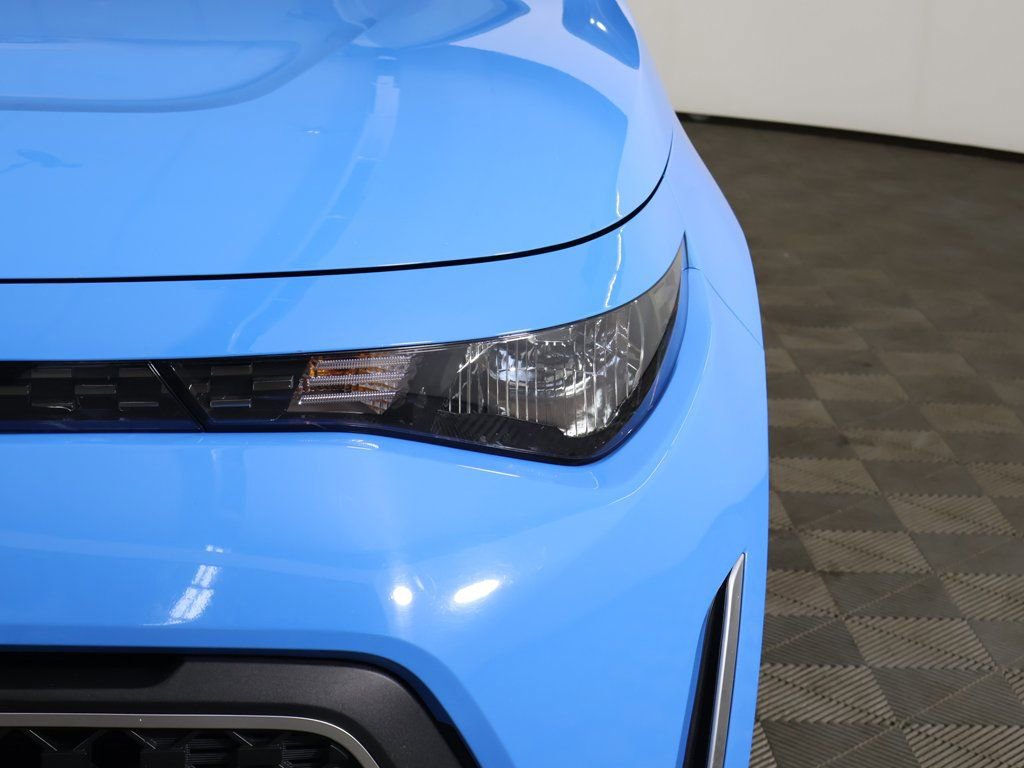 Used 2025 Kia Soul S image 13