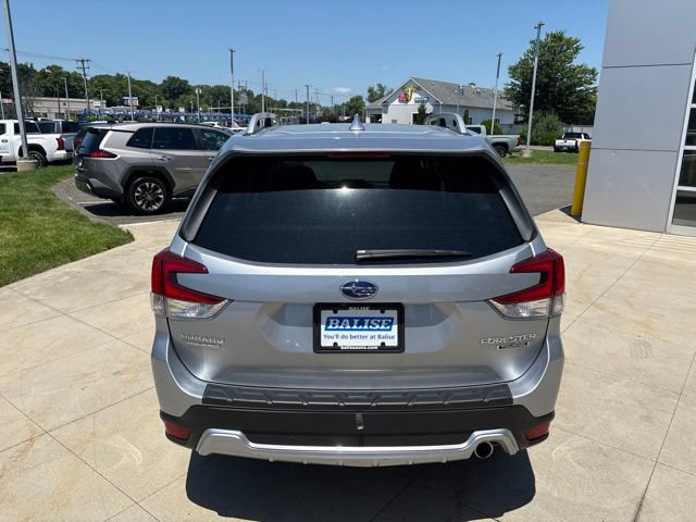 Used 2023 Subaru Forester Touring AWD/4WD image 6