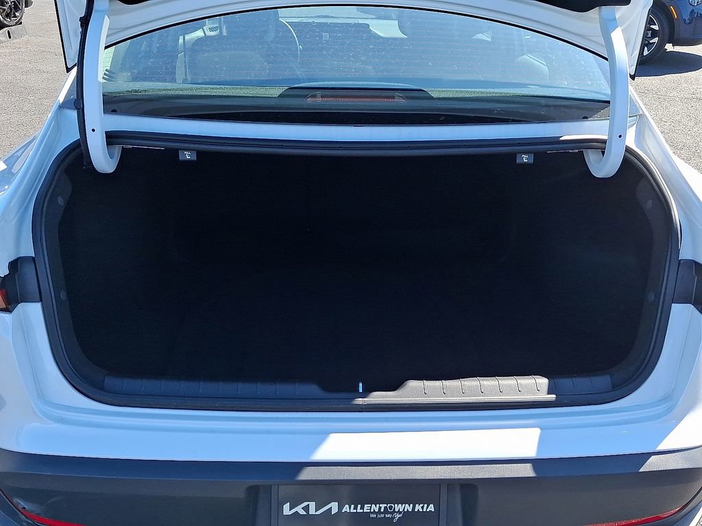 Certified 2025 Kia K4 LXS image 27