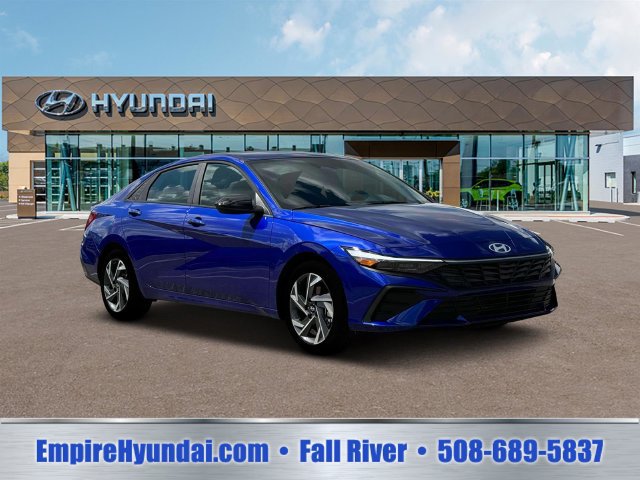 Certified 2025 Hyundai Elantra Sport FWD image 11