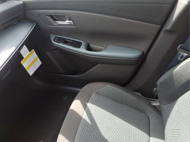 New 2026 Nissan Leaf FWD image 24