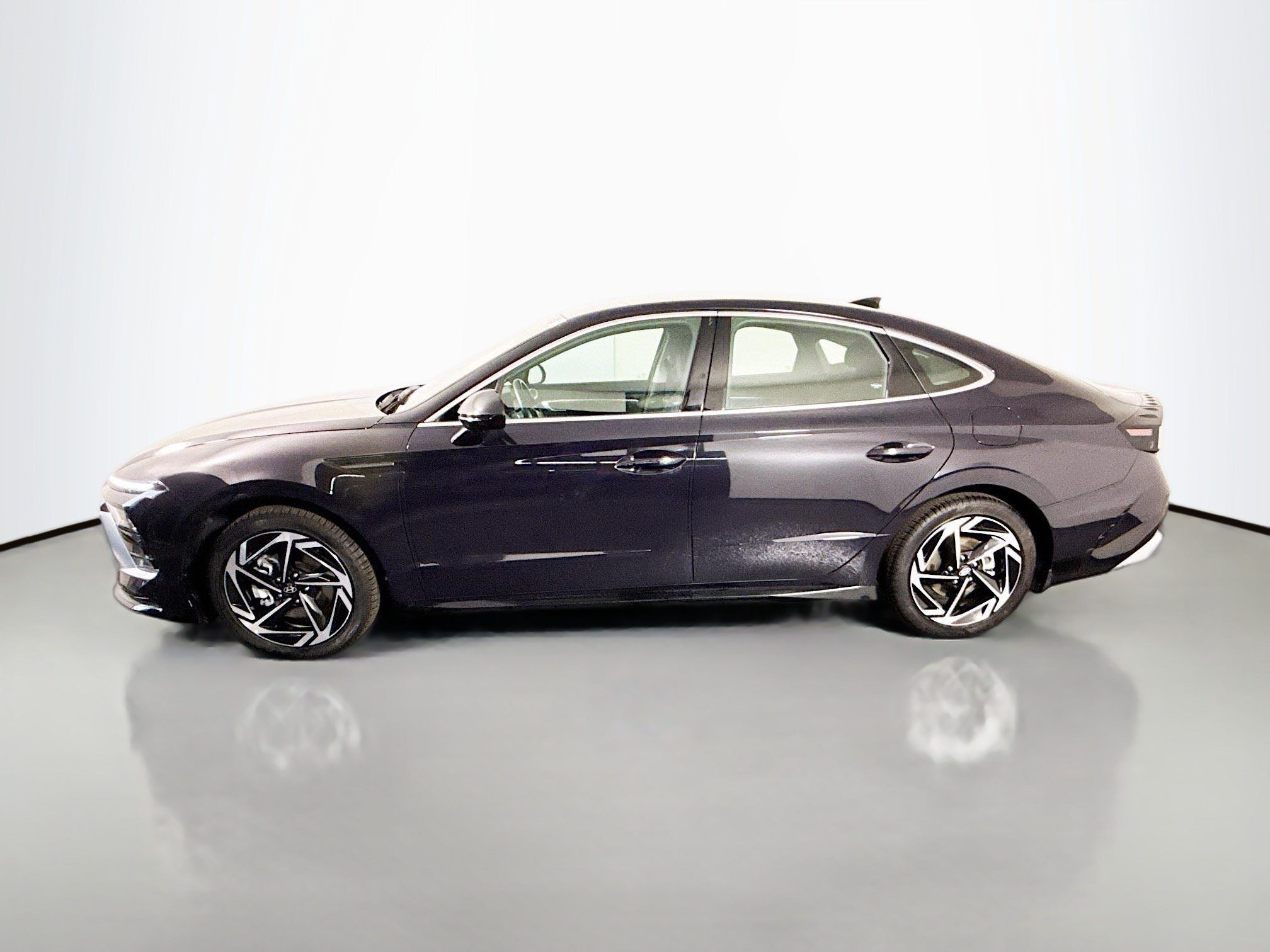 Used 2026 Hyundai Sonata SEL FWD image 6