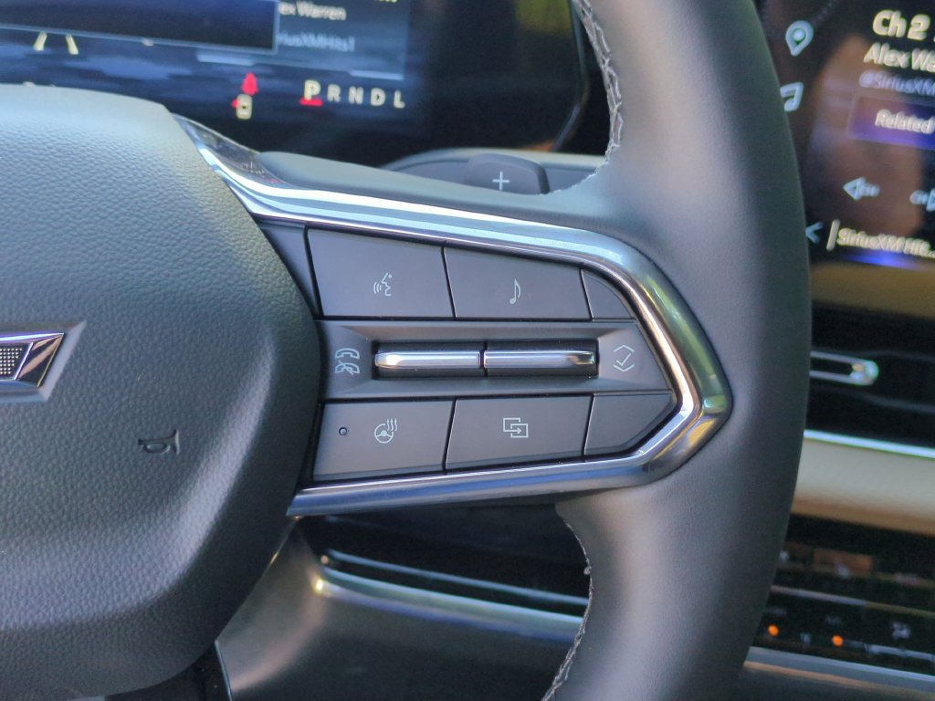 New 2027 Chevrolet Equinox ACTIV w/ Convenience Package III FWD image 18