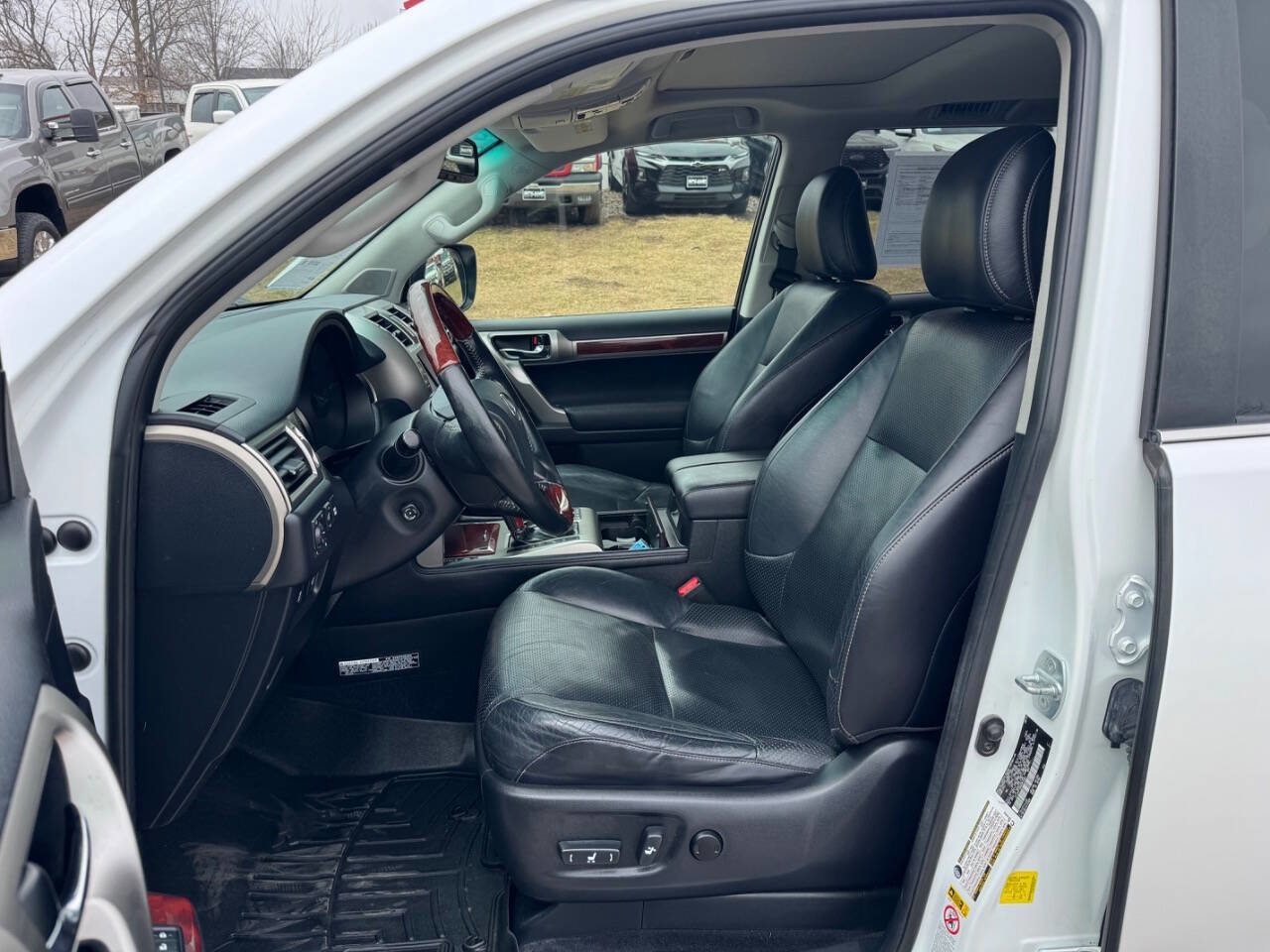 Used 2013 Lexus GX 460 Premium image 11