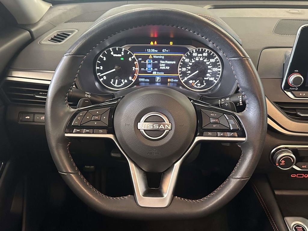 Used 2024 Nissan Altima 2.5 SR FWD image 18