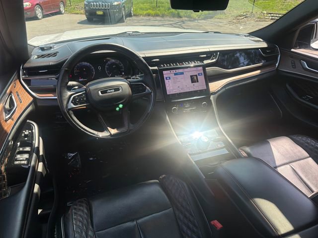 Used 2023 Jeep Grand Cherokee L Summit w/ Advanced Protech Group IV image 34