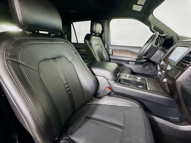 Used 2020 Ford Expedition Max Limited AWD/4WD image 32