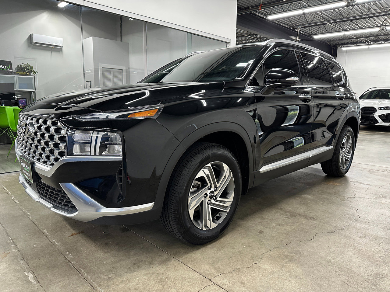Used 2022 Hyundai Santa Fe SEL w/ Convenience + Premium Package image 1
