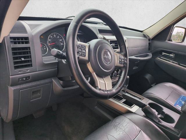 Used 2011 Jeep Liberty Limited Jet RWD image 10