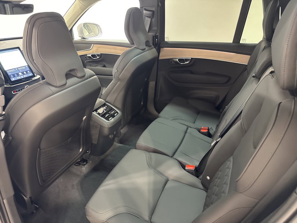 New 2026 Volvo XC90 B6 Plus w/ Protection Package AWD/4WD image 21