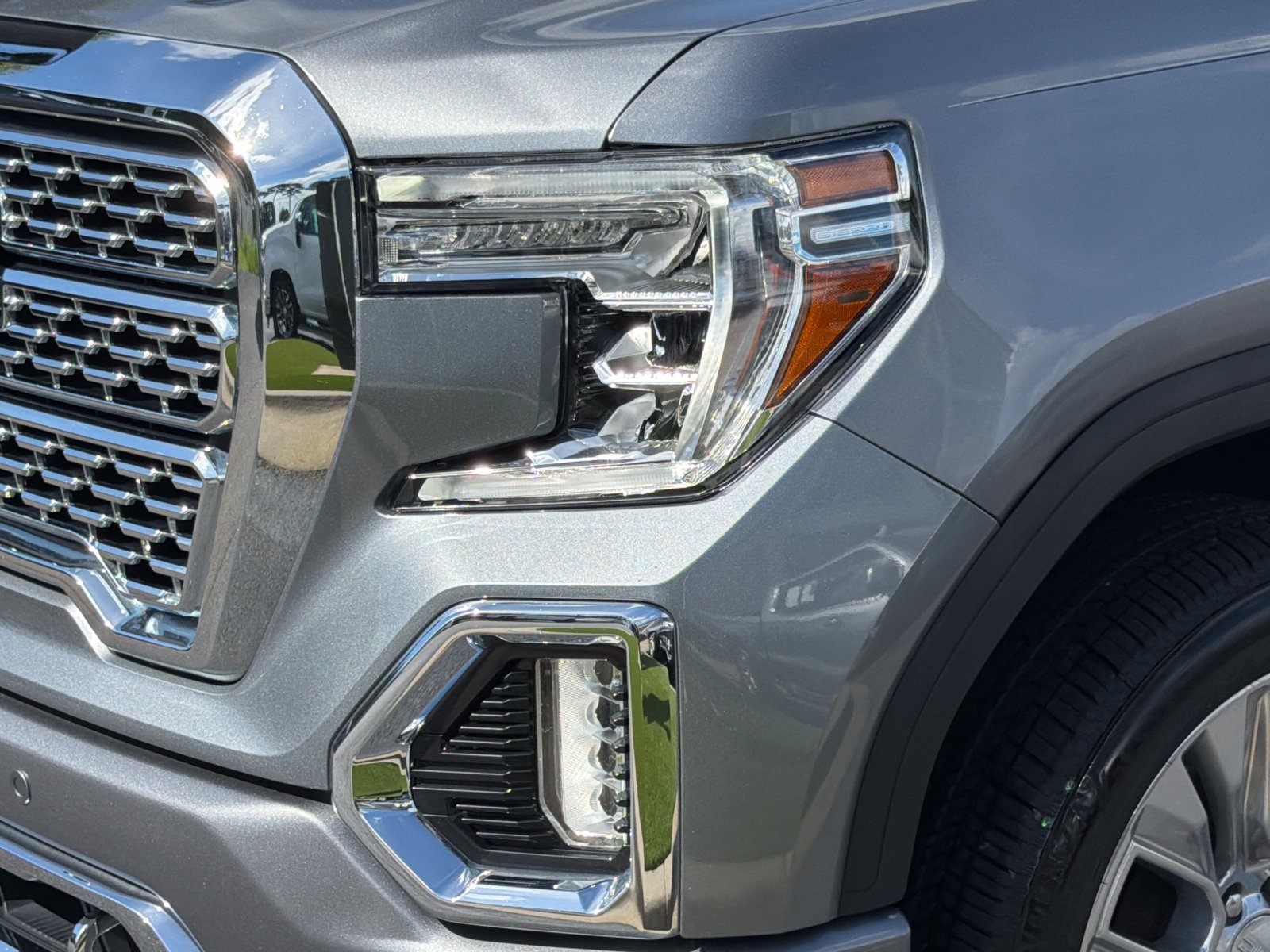 Used 2021 GMC Sierra 1500 Denali w/ Denali Ultimate Package AWD/4WD image 8