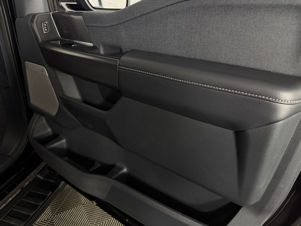 Used 2025 Ford F150 Lariat AWD/4WD image 34