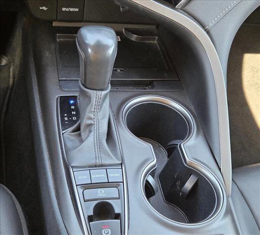 Used 2023 Toyota Camry XSE FWD image 13