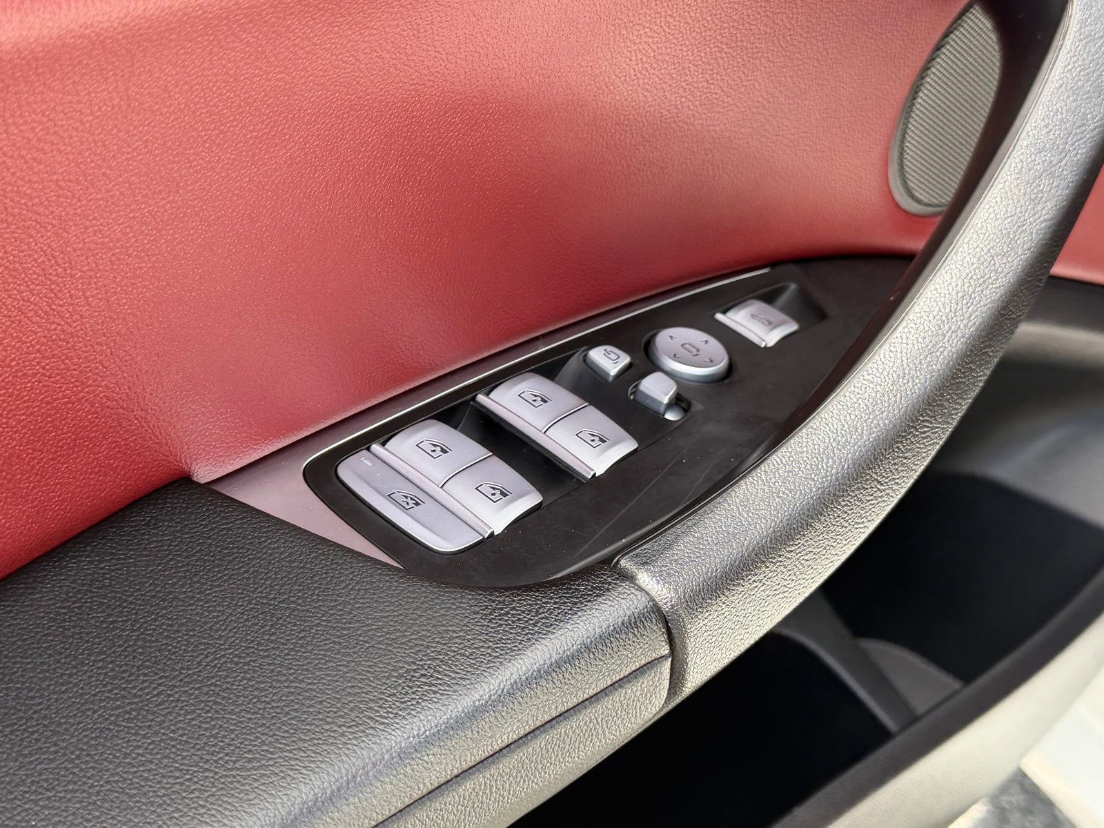 Used 2023 BMW X4 xDrive30i w/ M Sport Package image 22