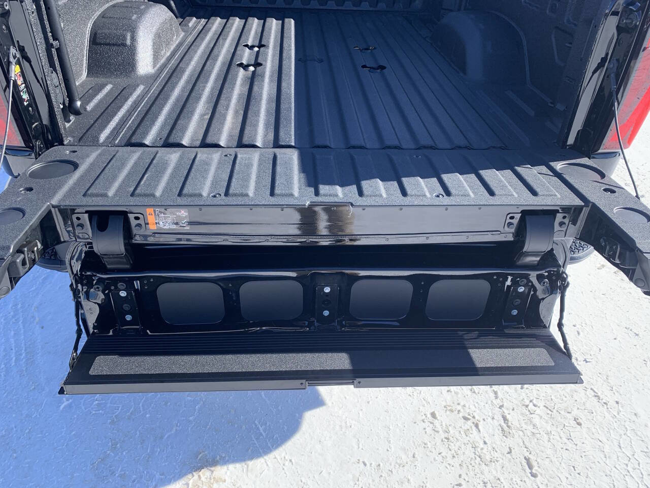 Used 2025 GMC Sierra 2500 Denali w/ Denali Reserve Package image 9