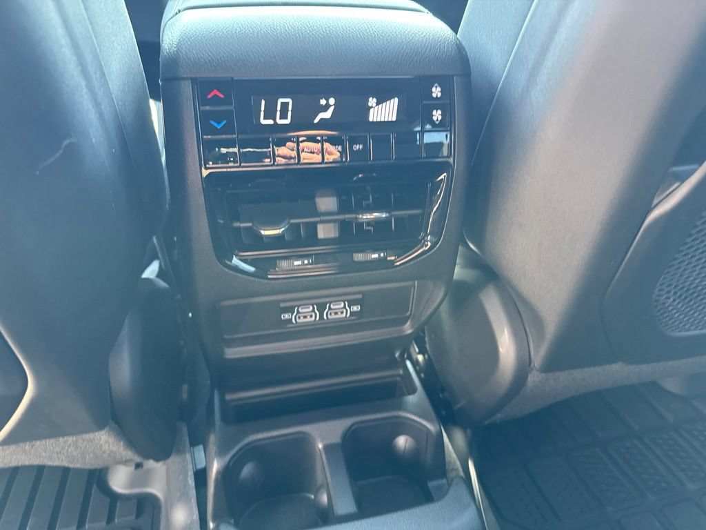 Used 2024 Jeep Grand Cherokee L Laredo w/ Trailer Tow Package AWD/4WD image 24
