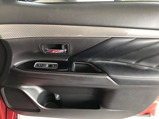 Used 2020 Mitsubishi Outlander SEL image 57