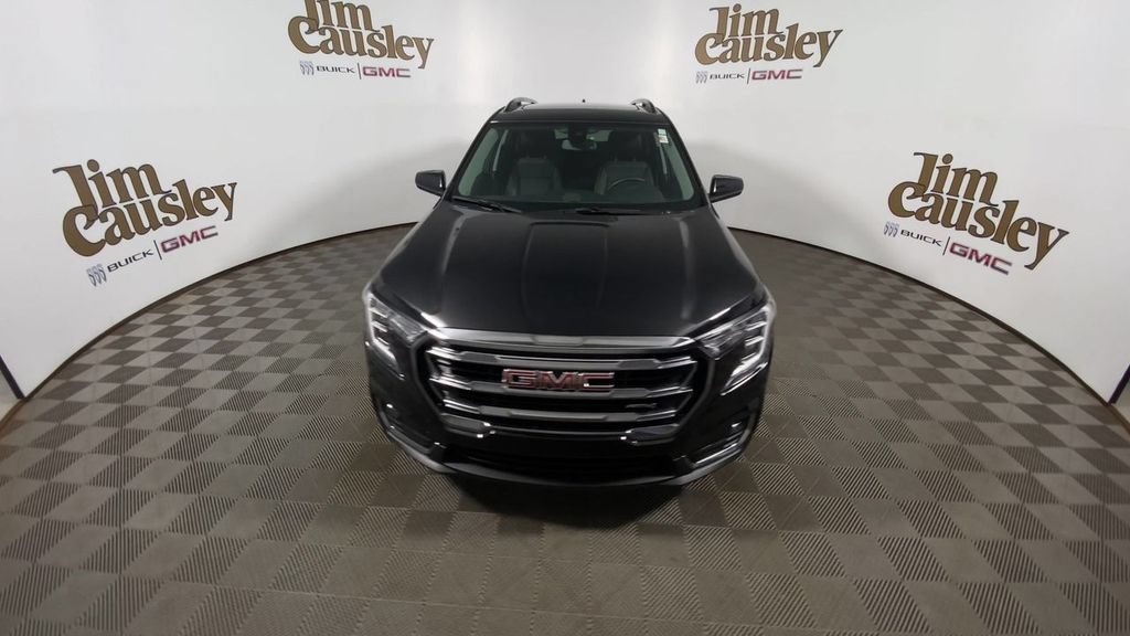 Certified 2024 GMC Terrain AT4 w/ Infotainment Package II AWD/4WD image 3