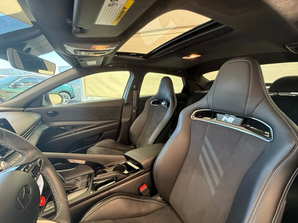 Used 2025 Hyundai Elantra N FWD image 30