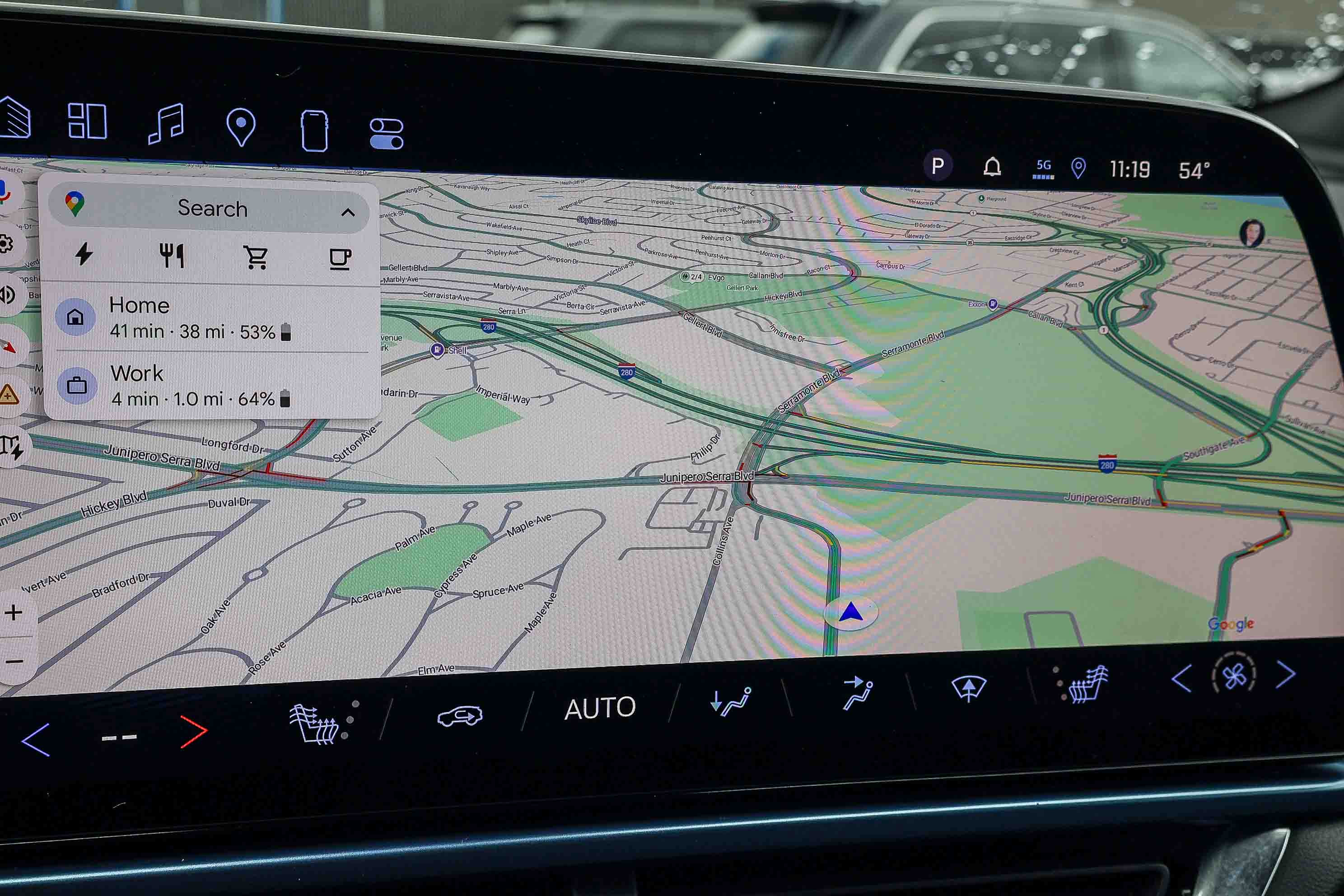 Used 2024 Chevrolet Equinox EV LT w/ LPO, Active Package image 7