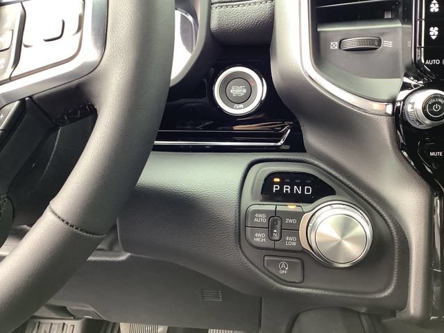 New 2026 RAM 1500 Laramie AWD/4WD image 16