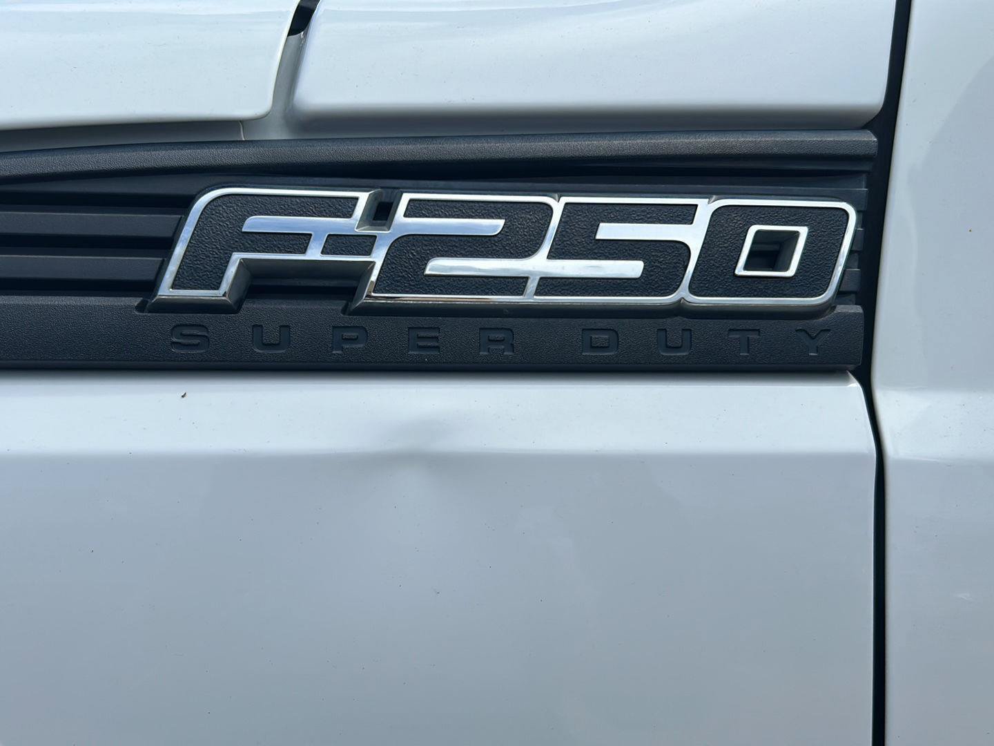 Used 2015 Ford F250 XL w/ Power Equipment Group AWD/4WD image 29