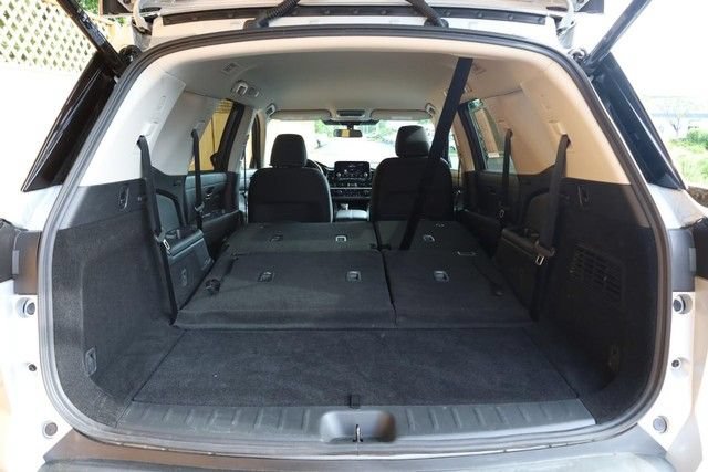 Certified 2025 Nissan Pathfinder SV AWD/4WD image 9