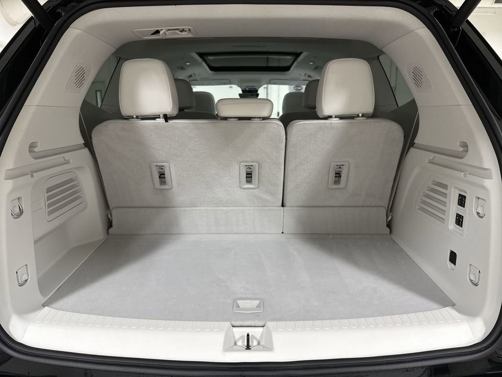 Certified 2025 Buick Enclave Avenir w/ Super Cruise Package image 23