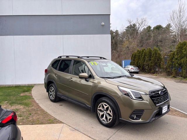 Certified 2023 Subaru Forester Premium AWD/4WD image 1