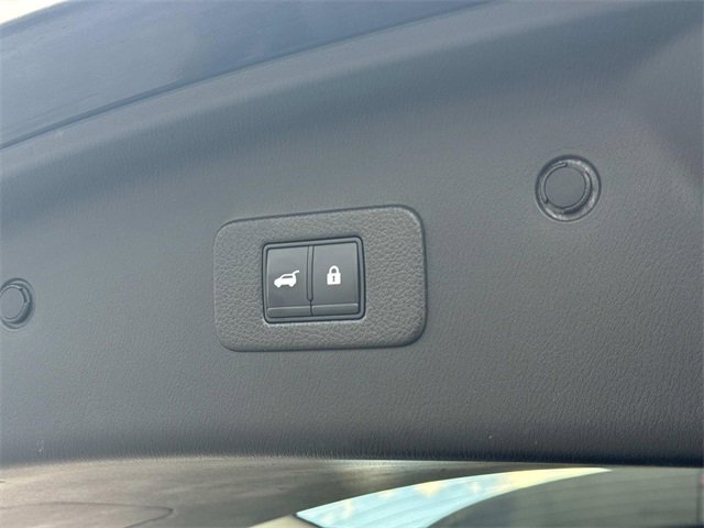 Certified 2022 Nissan Armada SL w/ Captain's Chairs Package image 15