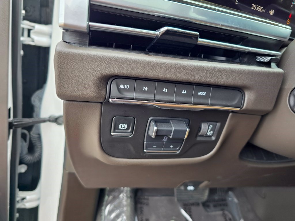 Used 2025 Cadillac Escalade ESV Premium Luxury w/ LPO, Radiant Package AWD/4WD image 37