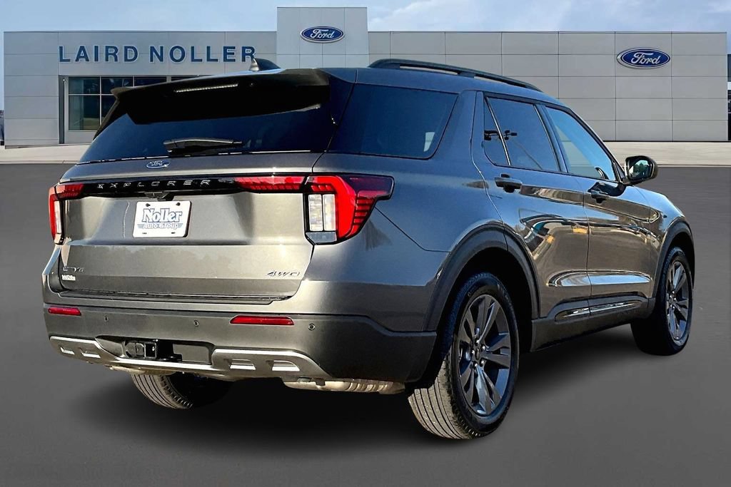 New 2026 Ford Explorer Active w/ Active Comfort Package AWD/4WD image 5