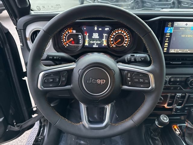 Used 2024 Jeep Wrangler Unlimited Sahara AWD/4WD image 22