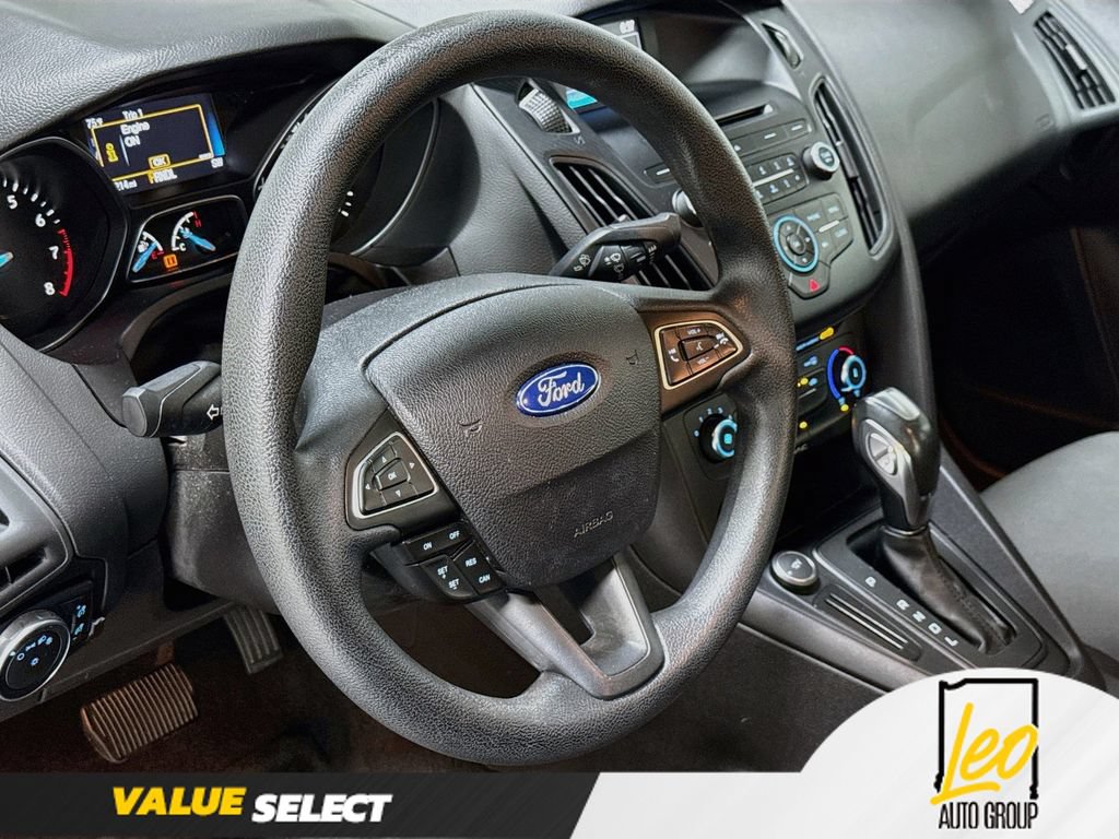 Used 2015 Ford Focus SE FWD image 13