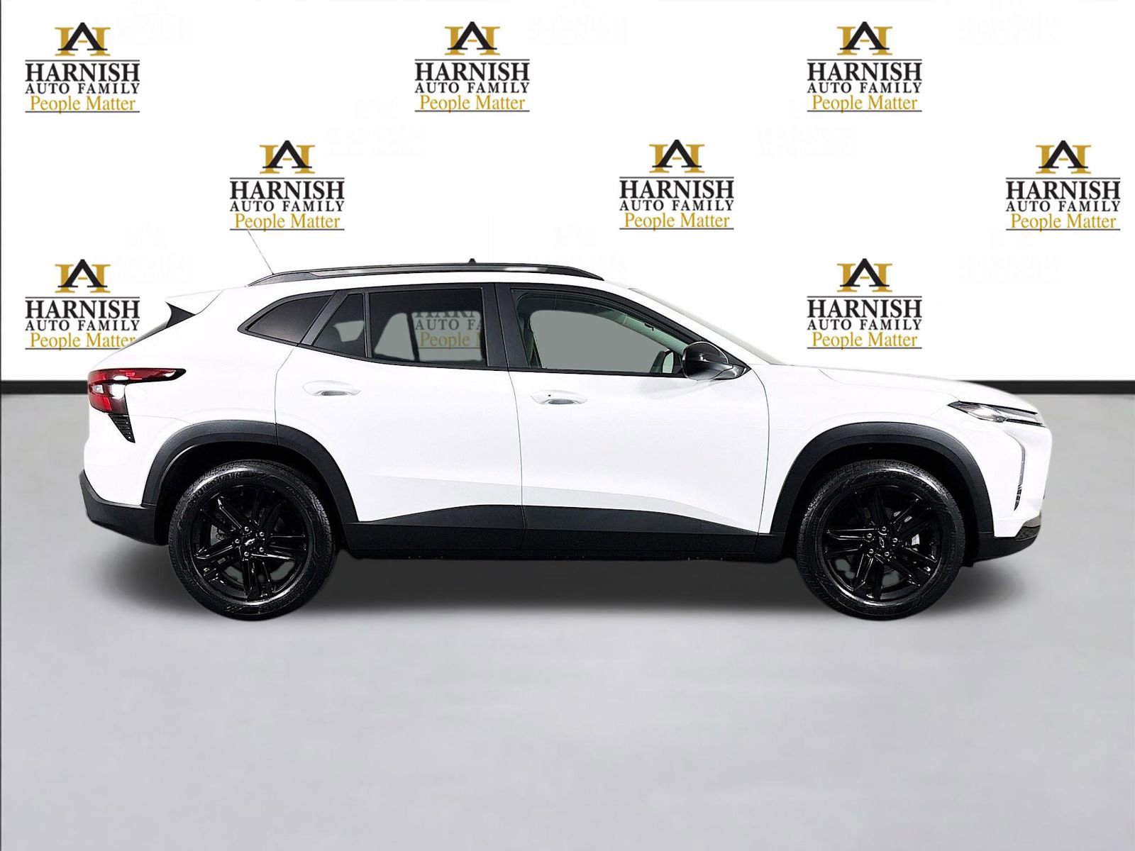 New 2026 Chevrolet Trax ACTIV w/ Sunroof Package FWD image 11