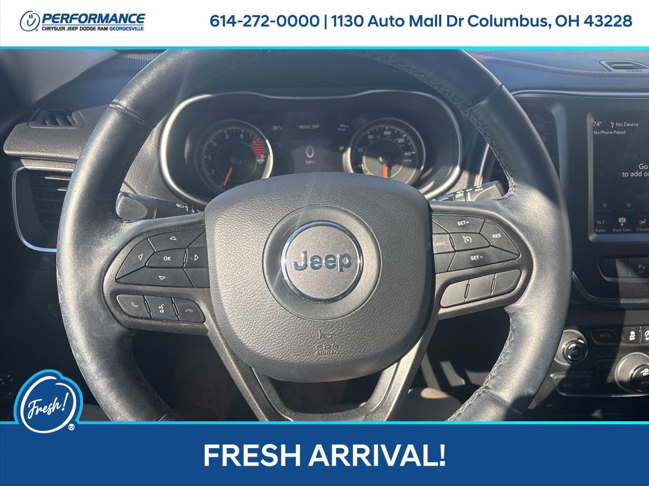 Used 2019 Jeep Cherokee Trailhawk w/ Cold Weather Group image 19
