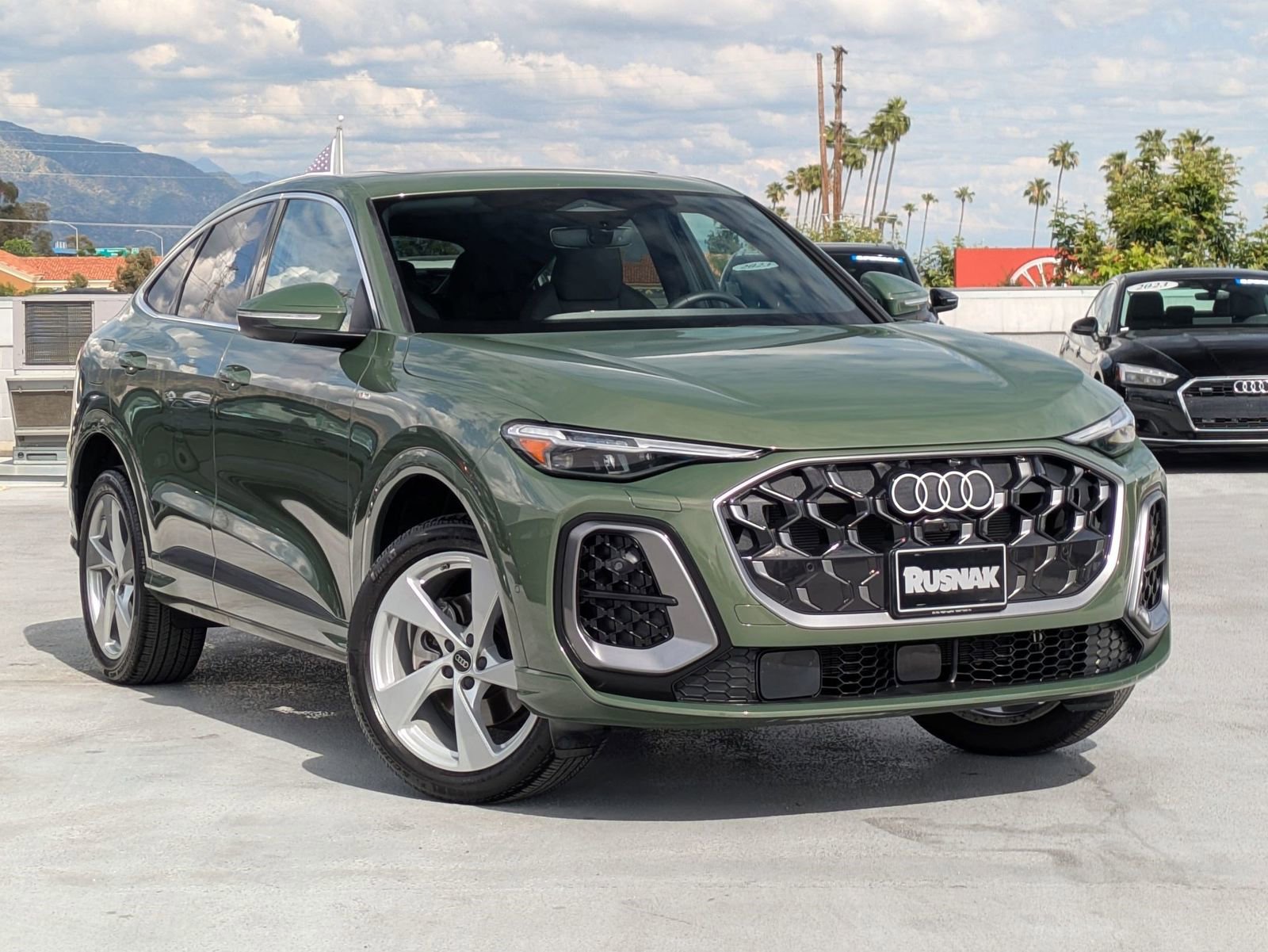 Used 2025 Audi Q5 Premium Plus w/ Premium Plus image 32