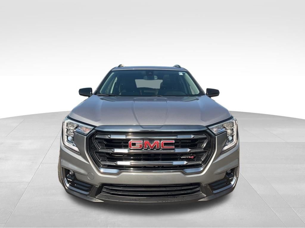 Certified 2024 GMC Terrain AT4 w/ LPO, Floor Liner Package AWD/4WD image 8