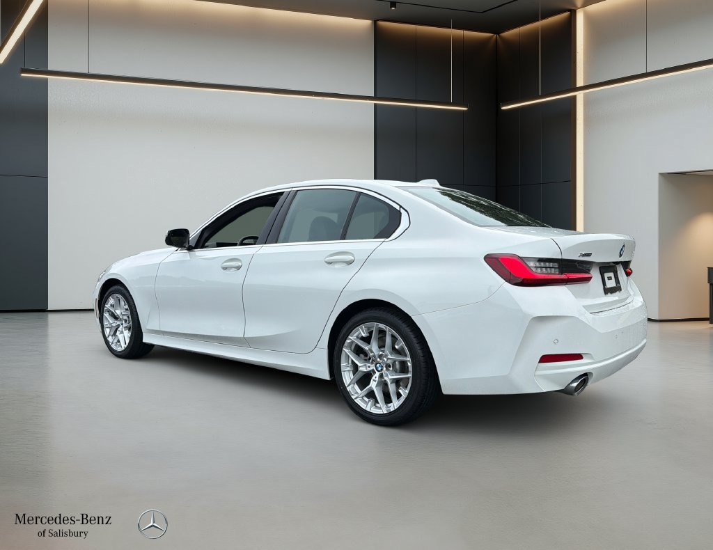Used 2025 BMW 330i xDrive Sedan AWD/4WD image 6