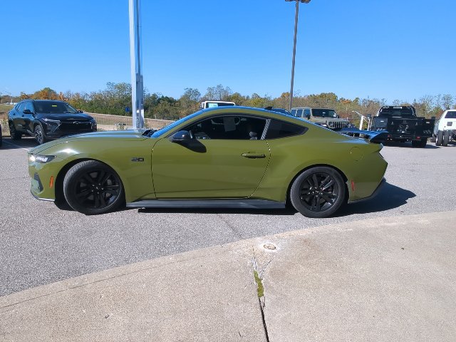 Used 2024 Ford Mustang GT RWD image 10